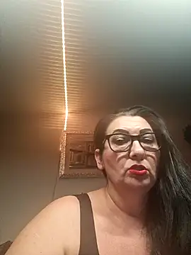 Snapshot of Genoveva73sexy chatting on December 18, 8:36 pm Genoveva73sexy online show from December 18, 8:36 pm