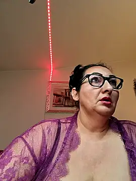 Snapshot of Genoveva73sexy chatting on January 31, 9:05 pm Genoveva73sexy online show from January 31, 9:05 pm