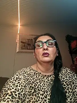 Snapshot of Genoveva73sexy chatting on February 24, 8:36 pm Genoveva73sexy online show from February 24, 8:36 pm