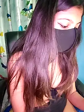 Reena Singh53 online show from January 8, 3:39 pm