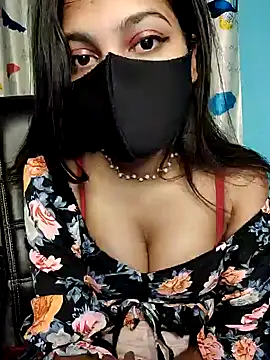 Reena Singh53 online show from January 31, 1:56 pm