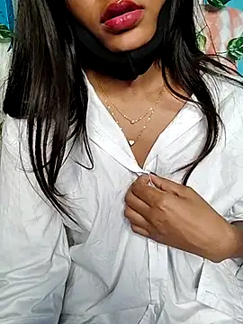 Reena Singh53 online show from February 23, 5:29 pm