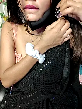 Reena Singh53 online show from March 16, 4:12 pm