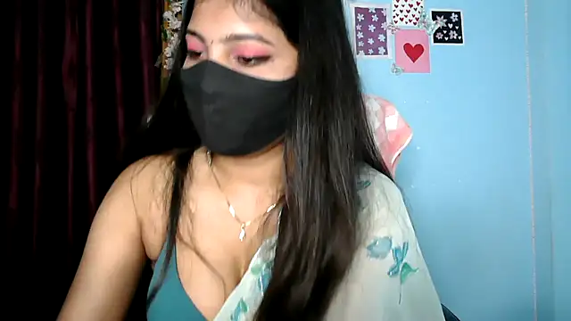 Reena Singh53 online show from September 15, 1:11 pm