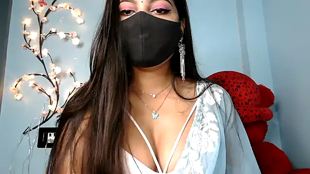 Reena Singh53 online show from September 18, 11:12 am