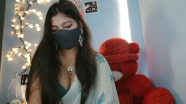 Reena Singh53 online show from October 5, 11:41 am