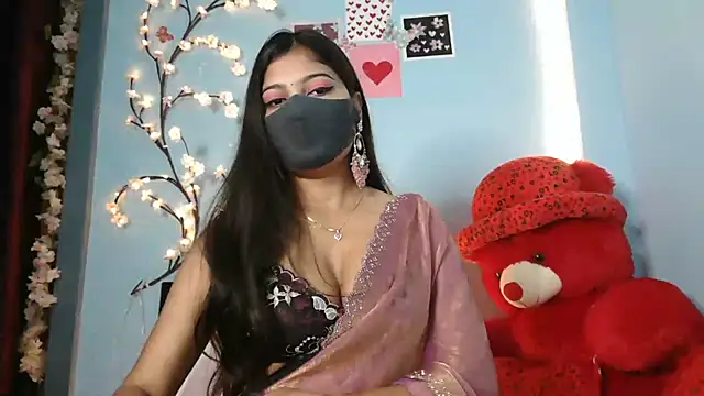 Reena Singh53 online show from October 15, 11:32 am