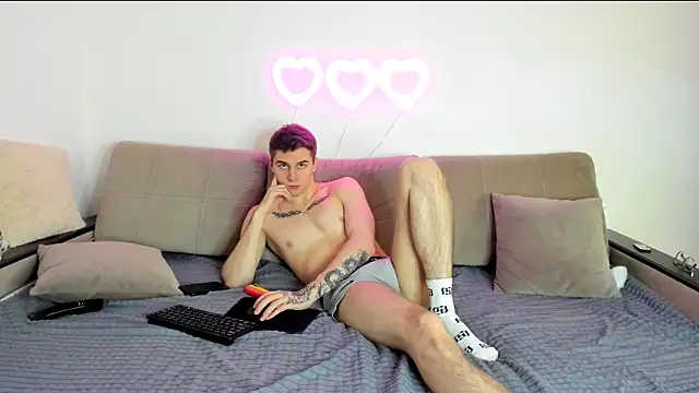 Ian Connery online show from February 5, 5:31 pm