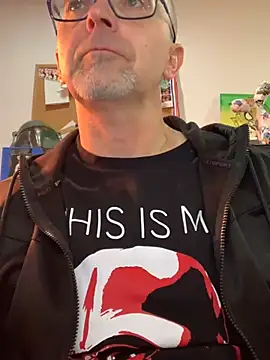 Snapshot of MaxVain chatting on December 12, 7:48 pm MaxVain online show from December 12, 7:48 pm