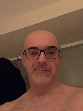 Snapshot of MaxVain chatting on December 30, 5:15 am MaxVain online show from December 30, 5:15 am