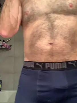 Snapshot of MaxVain chatting on March 21, 1:56 am MaxVain online show from March 21, 1:56 am