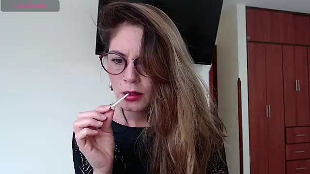 Hanny 24 online show from December 21, 9:25 pm