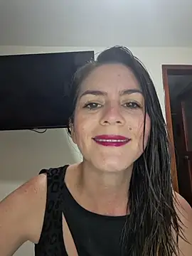 Hanny 24 online show from February 11, 9:20 pm