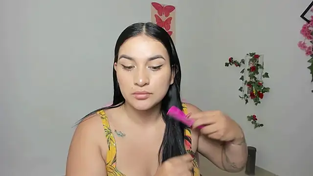 Emic  online show from September 26, 7:29 pm