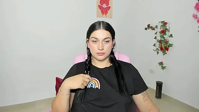 Emic  online show from September 30, 2:22 pm