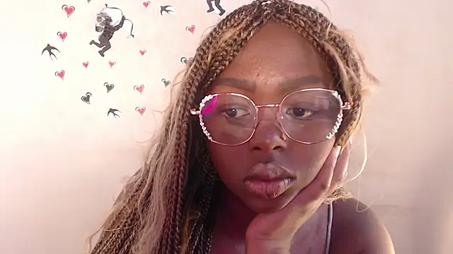Snapshot of _Zooee chatting on June 26, 4:00 pm Zooee online show from June 26, 4:00 pm
