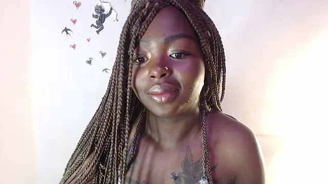 Snapshot of _Zooee chatting on August 5, 9:01 am Zooee online show from August 5, 9:01 am