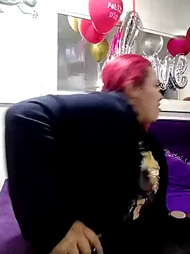 Bruja  Scarlata online show from February 17, 10:51 am