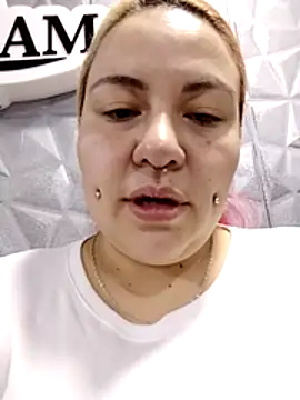 Bruja  Scarlata online show from December 19, 10:22 am