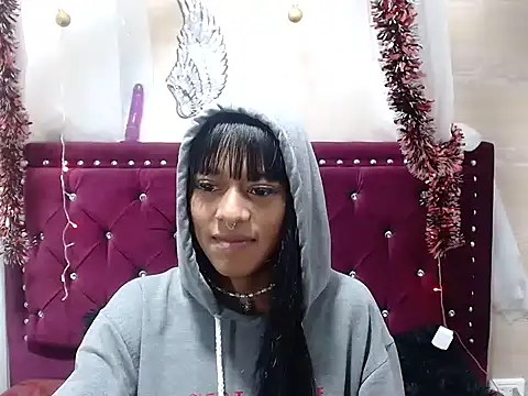 amathistalx online show from December 31, 4:38 am