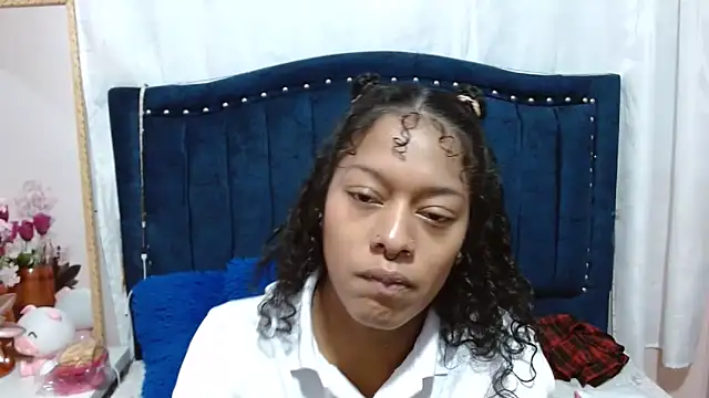 amathistalx online show from September 12, 7:03 pm