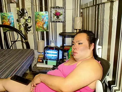 Snapshot of Reginex chatting on April 1, 1:41 pm Reginex online show from April 1, 1:41 pm