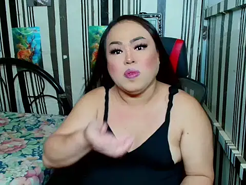 Snapshot of Reginex chatting on June 23, 4:32 am Reginex online show from June 23, 4:32 am