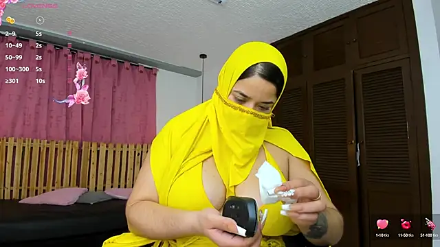janna isa online show from January 3, 2:19 pm