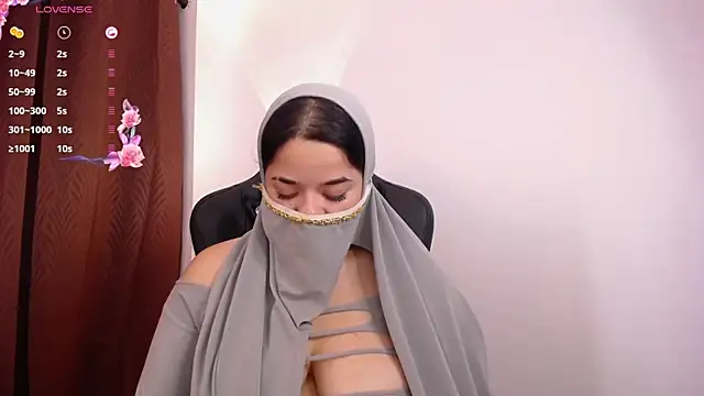 janna isa online show from January 20, 3:39 pm