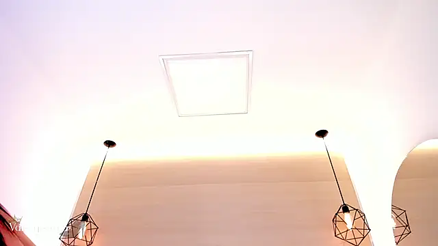 valerysantos  online show from November 7, 12:05 pm