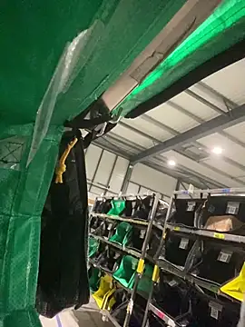 Snapshot of benben190 chatting on February 5, 11:28 pm benben190 online show from February 5, 11:28 pm