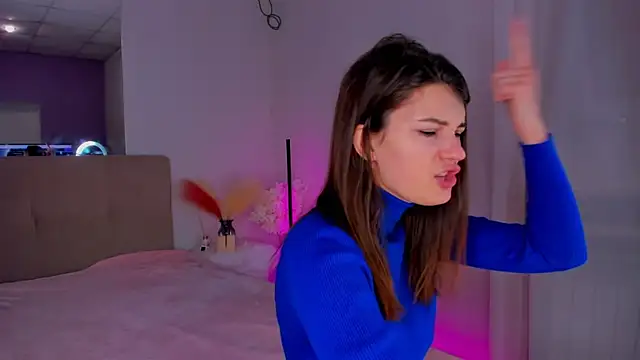 Laura Leee online show from January 22, 6:31 am