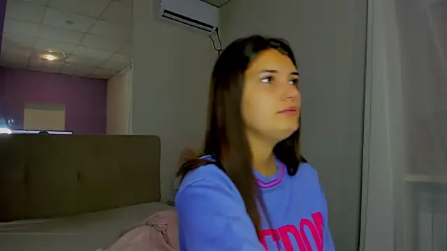 Laura Leee online show from September 30, 5:23 am