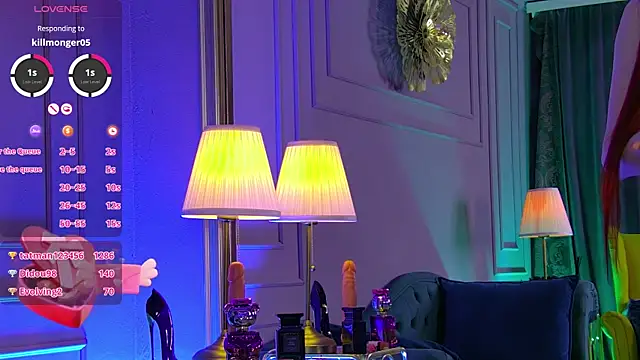 Snapshot of SerenaReese chatting on February 25, 11:44 pm SerenaReese online show from February 25, 11:44 pm