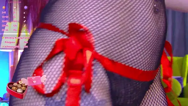 Snapshot of SerenaReese chatting on March 16, 10:22 am SerenaReese online show from March 16, 10:22 am