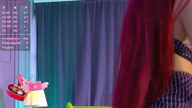 Snapshot of SerenaReese chatting on March 18, 7:30 am SerenaReese online show from March 18, 7:30 am