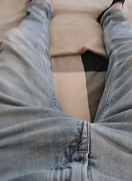 Snapshot of casper0303 chatting on September 29, 7:24 am casper0303 online show from September 29, 7:24 am