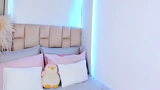 SpicySugar  online show from September 22, 7:05 pm