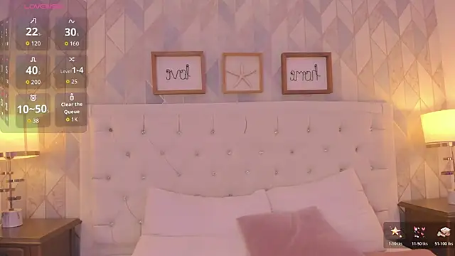 martina rivera  online show from July 14, 12:11 pm