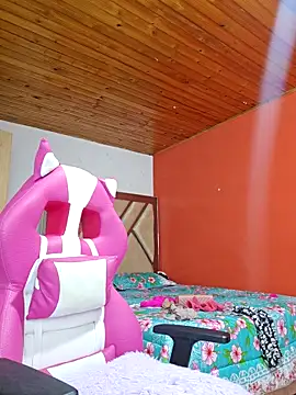 Shermie24 online show from October 25, 3:14 am