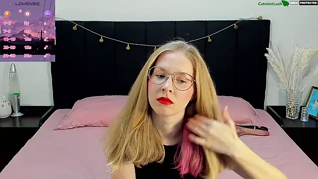 CatmintLush online show from June 17, 11:38 pm