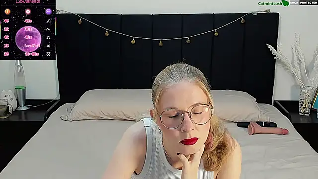 CatmintLush online show from July 14, 11:43 pm