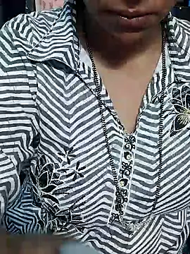 Urmila bhabhii online show from October 8, 9:07 am