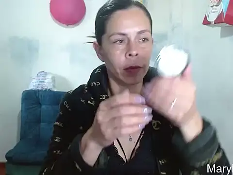 Marilyn xxxx online show from May 7, 6:46 pm