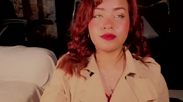 Estrella05  online show from September 29, 5:12 am