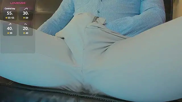 Snapshot of MrLonely02 chatting on December 2, 7:38 pm MrLonely02 online show from December 2, 7:38 pm