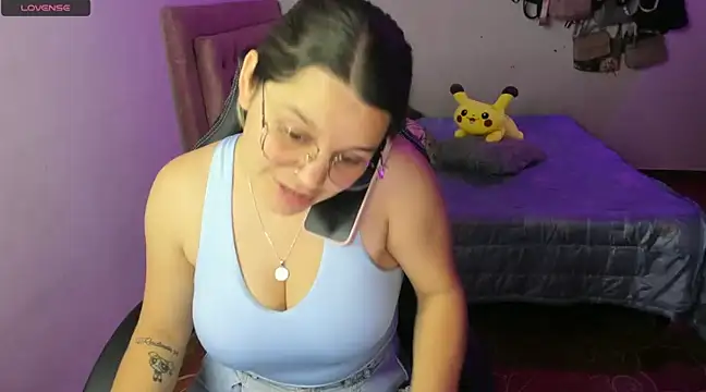 Sabrina Hall  online show from December 16, 3:40 am