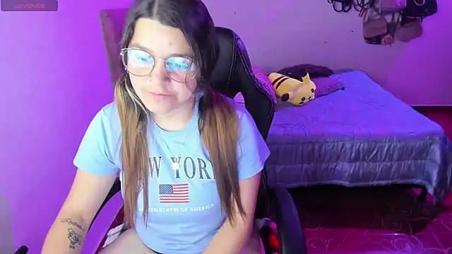 Sabrina Hall  online show from December 31, 3:23 am