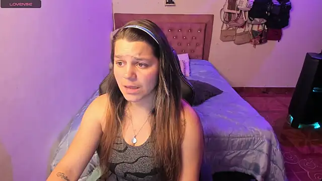 Sabrina Hall  online show from March 1, 6:00 pm