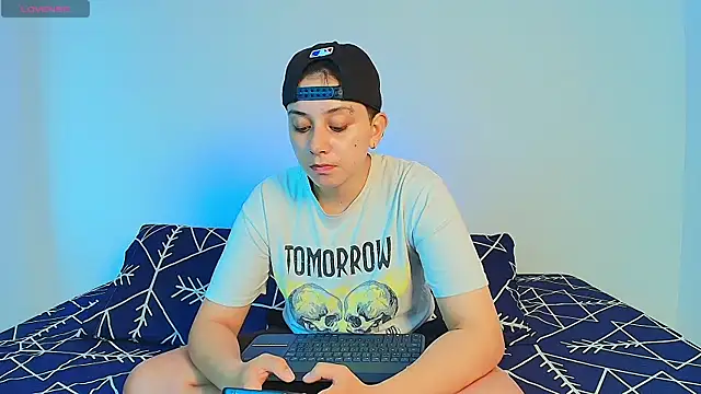 aron wi online show from March 3, 12:05 pm